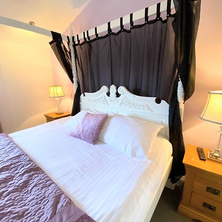 Ochil 10 With Private Hot Tub - Fife - Loch Leven - Lomond Hills Villa Kelty Екстериор снимка