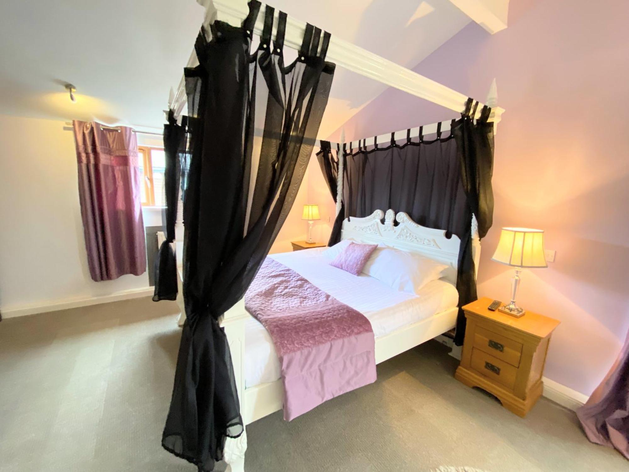 Ochil 10 With Private Hot Tub - Fife - Loch Leven - Lomond Hills Villa Kelty Екстериор снимка