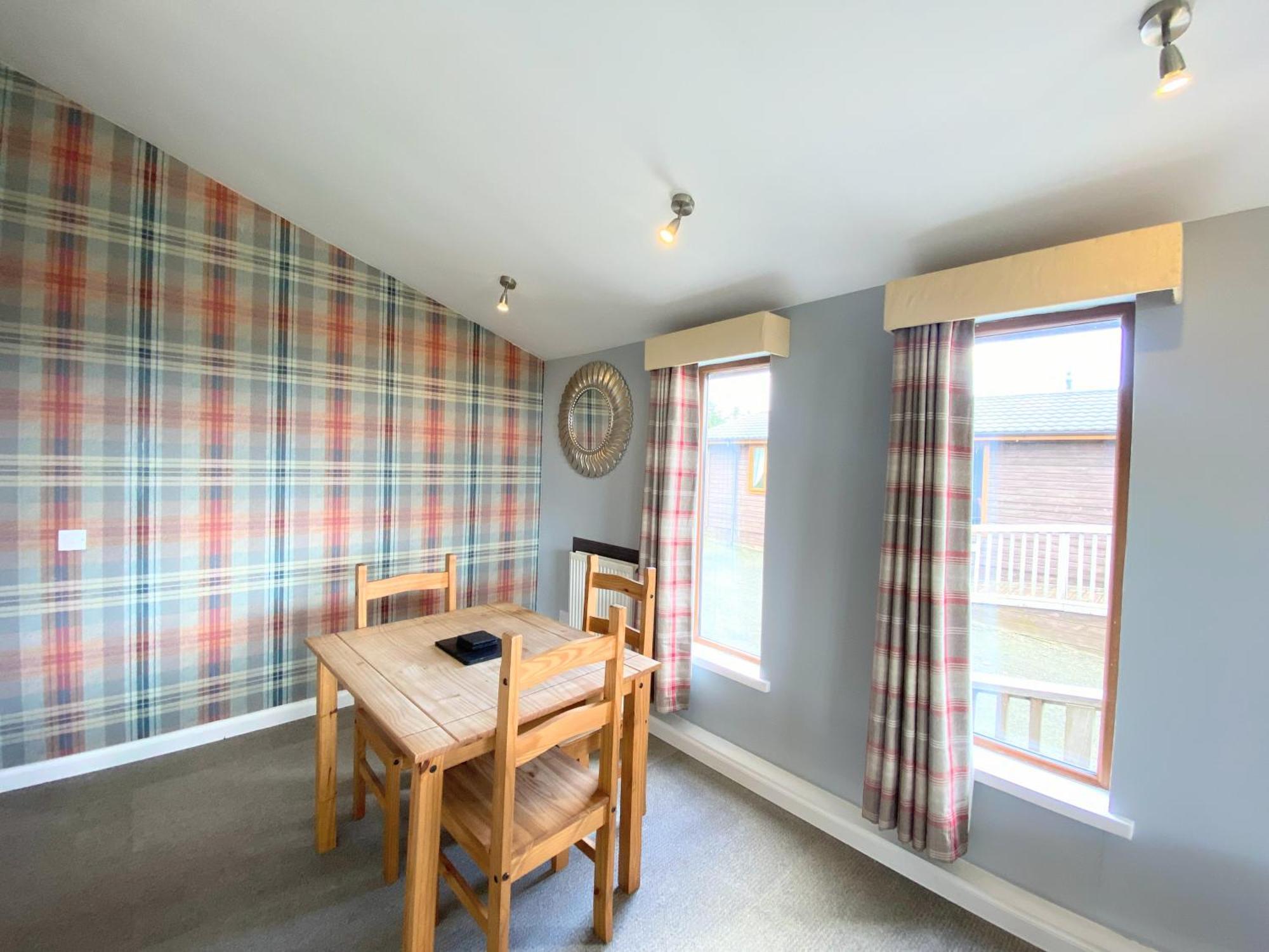 Ochil 10 With Private Hot Tub - Fife - Loch Leven - Lomond Hills Villa Kelty Екстериор снимка